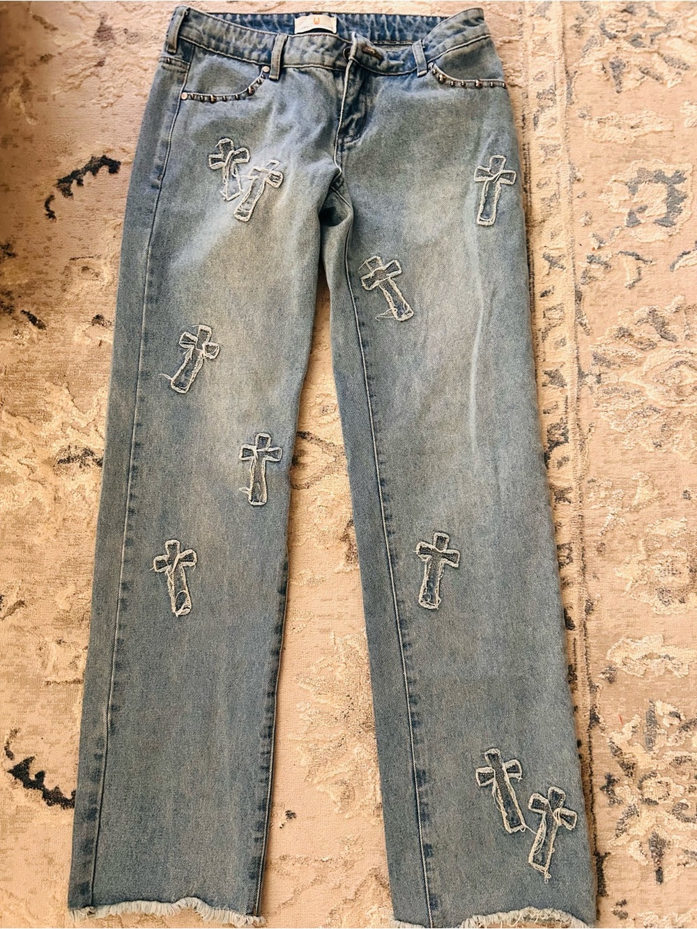 Austin Landing Cross Patch Studded Straight Leg Jeans